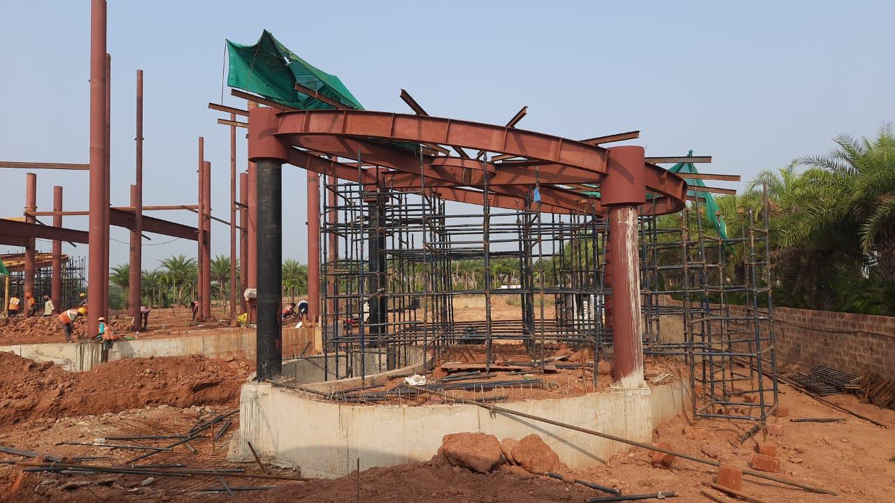 Villa garden and patio